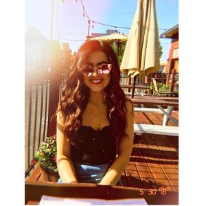 Meet your Posher, Lexie